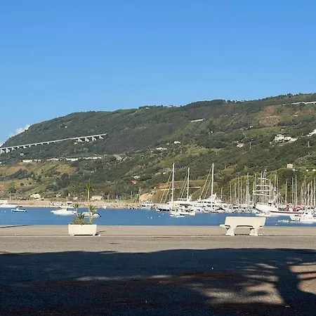 Apartment Smeraldo House A Few Steps From The Sea Vibo Valentia Marina