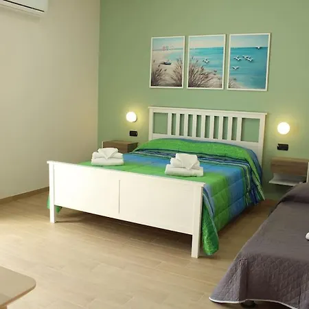Apartment Smeraldo House A Few Steps From The Sea *