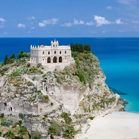 Smeraldo House A Few Steps From The Sea Apartment *